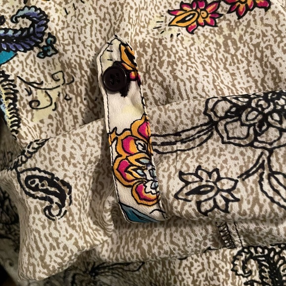 Jaquline Design Studio XL TOP SMALL SPLITS ON THE SIDES AT THE HEM. - Picture 5 of 7